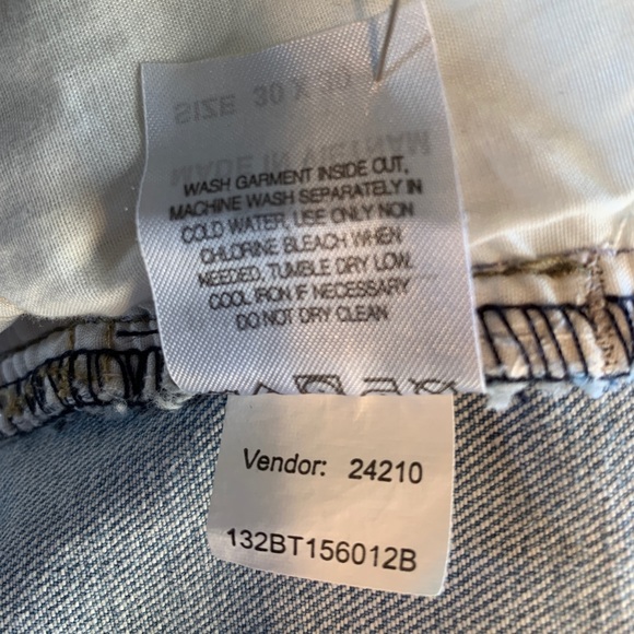 Bullhead Distressed Skinny Light Wash Jean W30/L30 - Picture 5 of 7